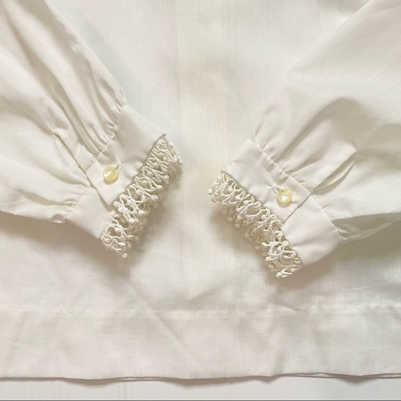 Vintage 60s 70s collared white blouse. - Picture 8 of 11